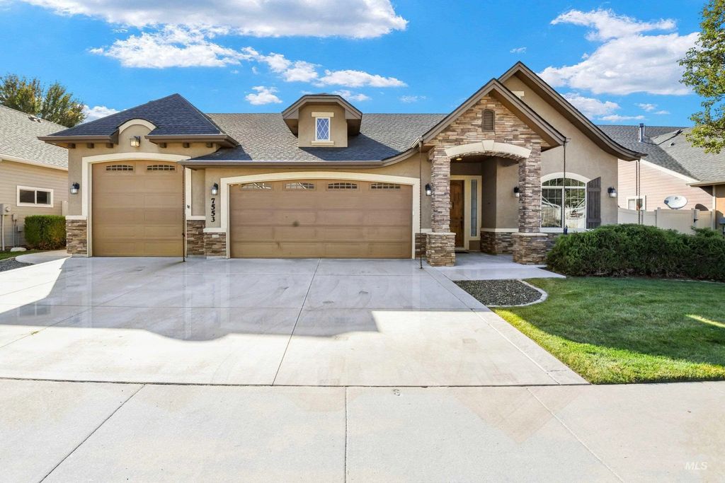 7553 N Waterlilly Ave, Boise