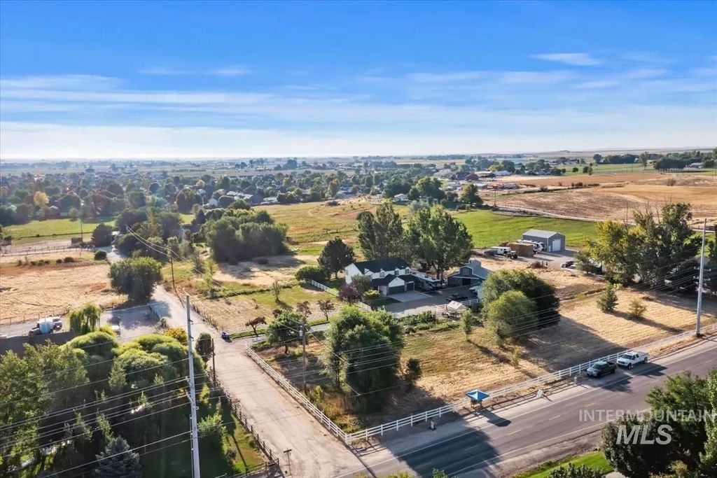 83 E Little Hawk Lane, Kuna