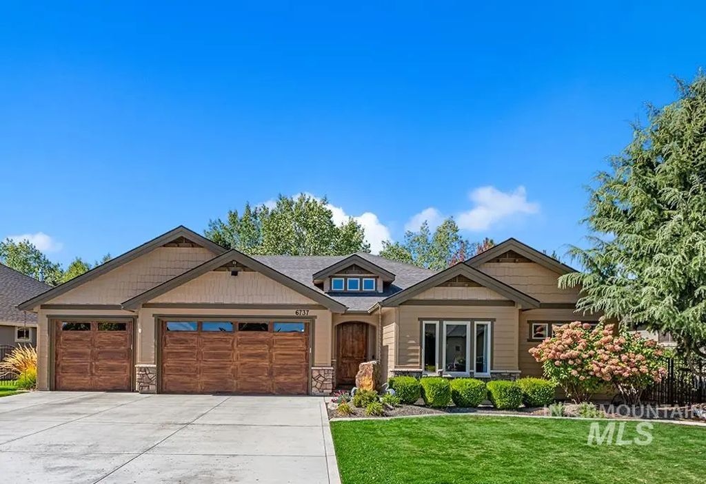 6737 N Moon Drummer Way, Meridian