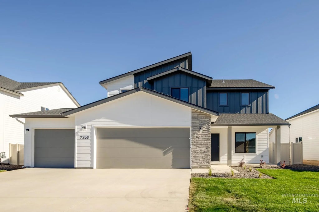 7250 E Shields Dr, Nampa