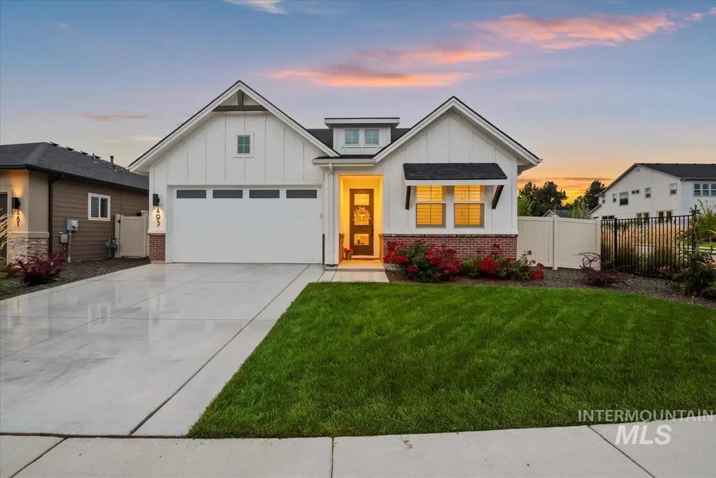 493 N Plainfield Avenue, Eagle