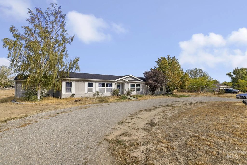 3888 N 2430 E, Filer