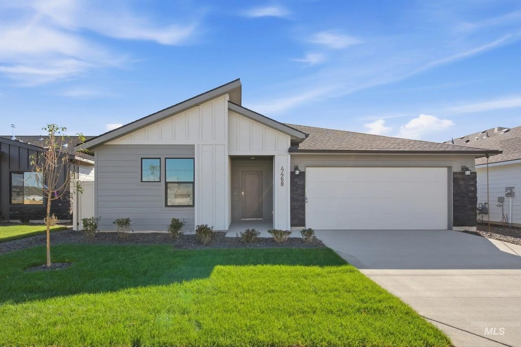 4468 S Amsterdam Ave, Nampa