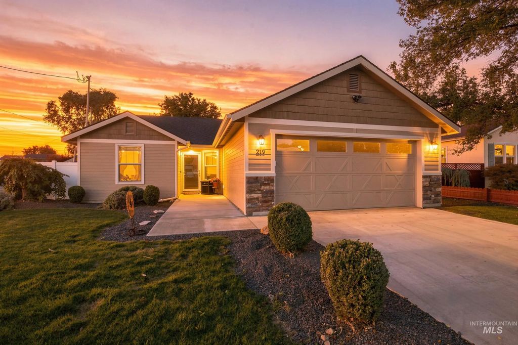 219 High Street, Nampa