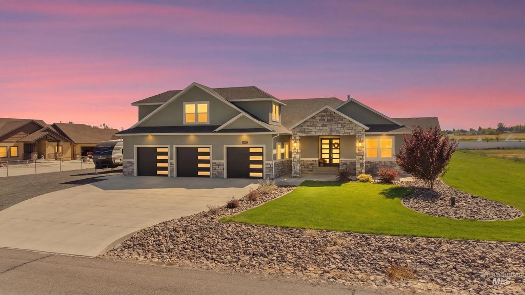 2547 E 3769 N, Twin Falls