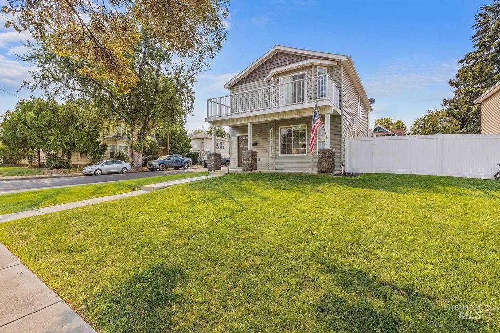 226 1st. Avenue, Lewiston