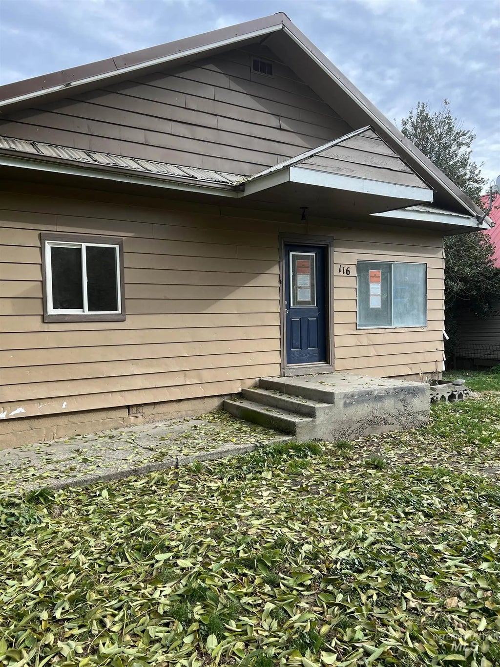 116 Main Street, Stites