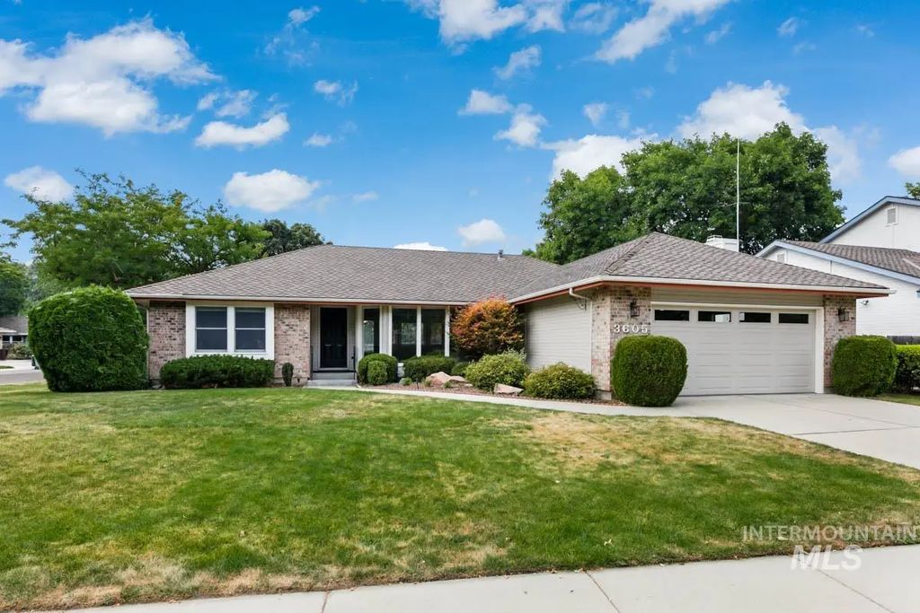 3605 S Crosspoint Avenue, Boise