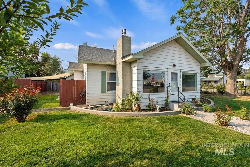 317 C Avenue, Wilder