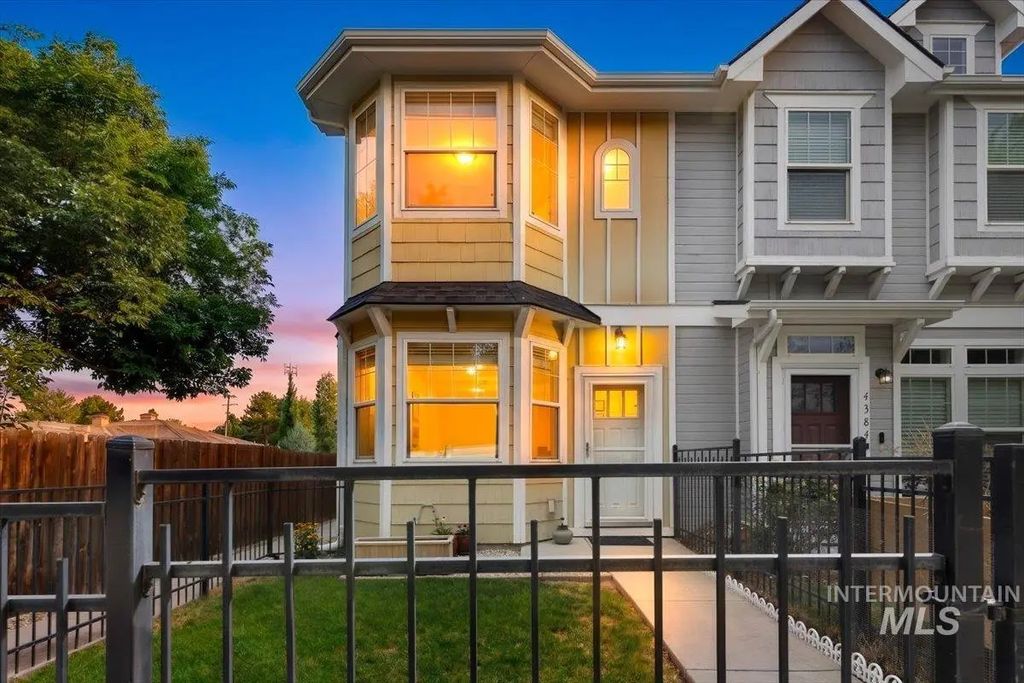 4390 N Five Mile Rd, Boise