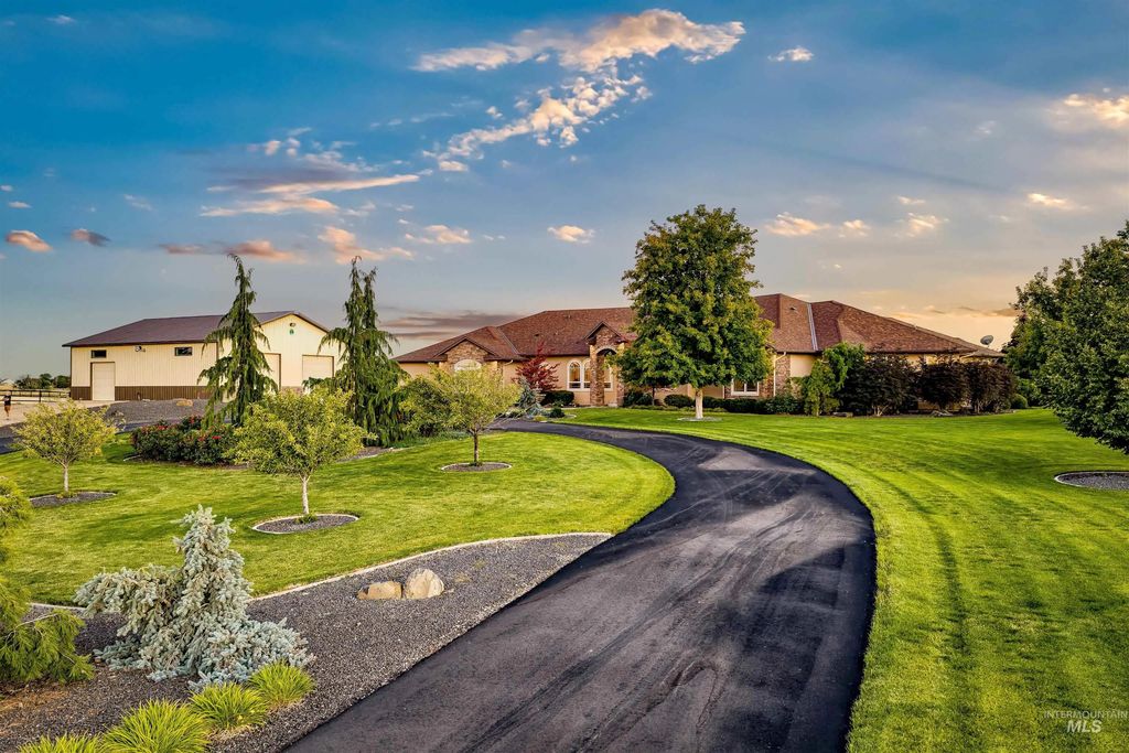 5340 S Black Cat Rd., Meridian