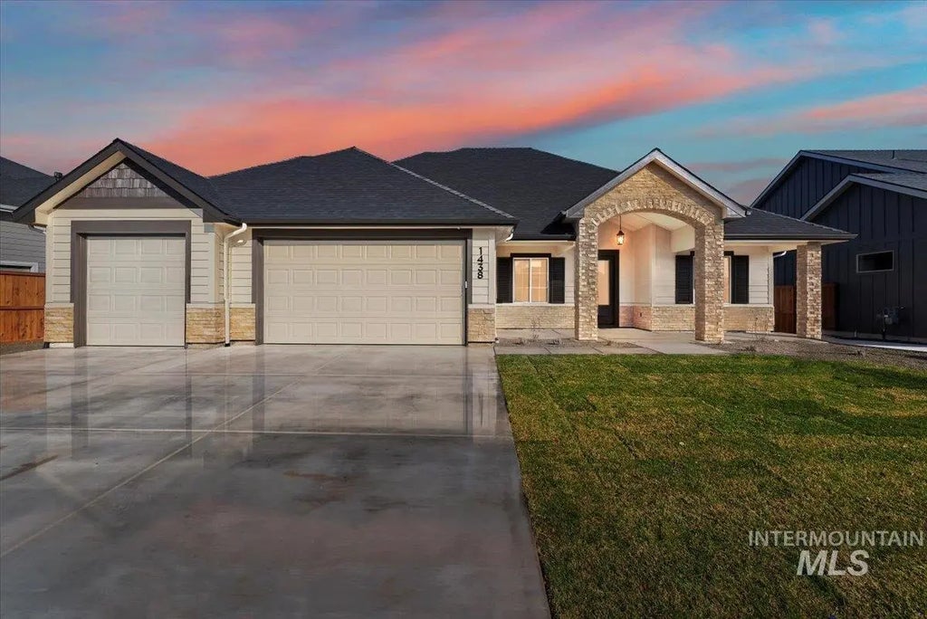 1438 W Ultar Dr., Nampa