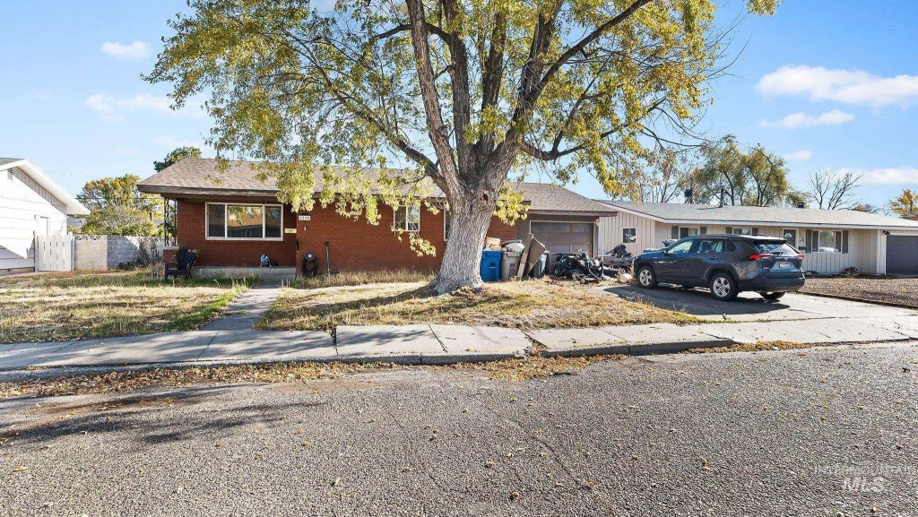 1120 Phelps Circle, Mountain Home