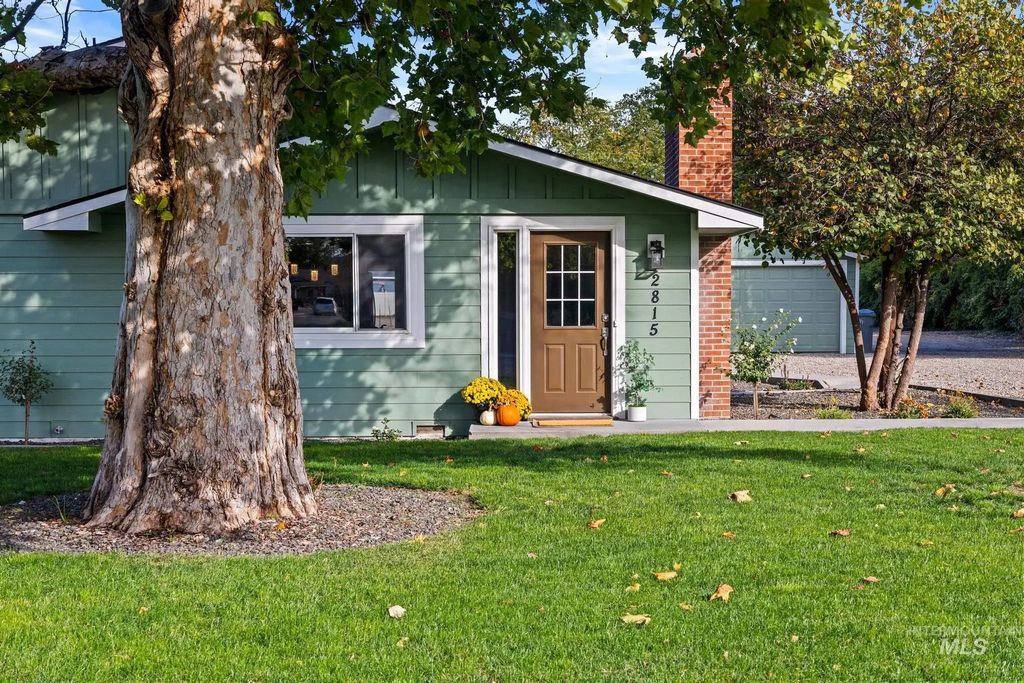 2815 Airport, Caldwell