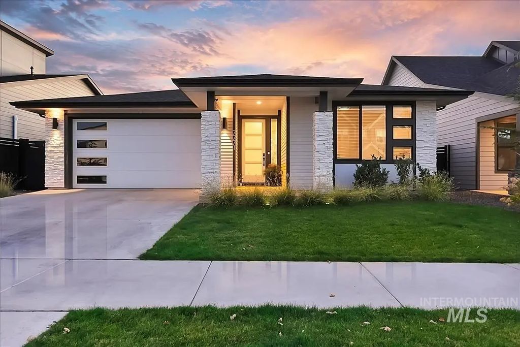 7771 W Daybreak Run Ct, Meridian