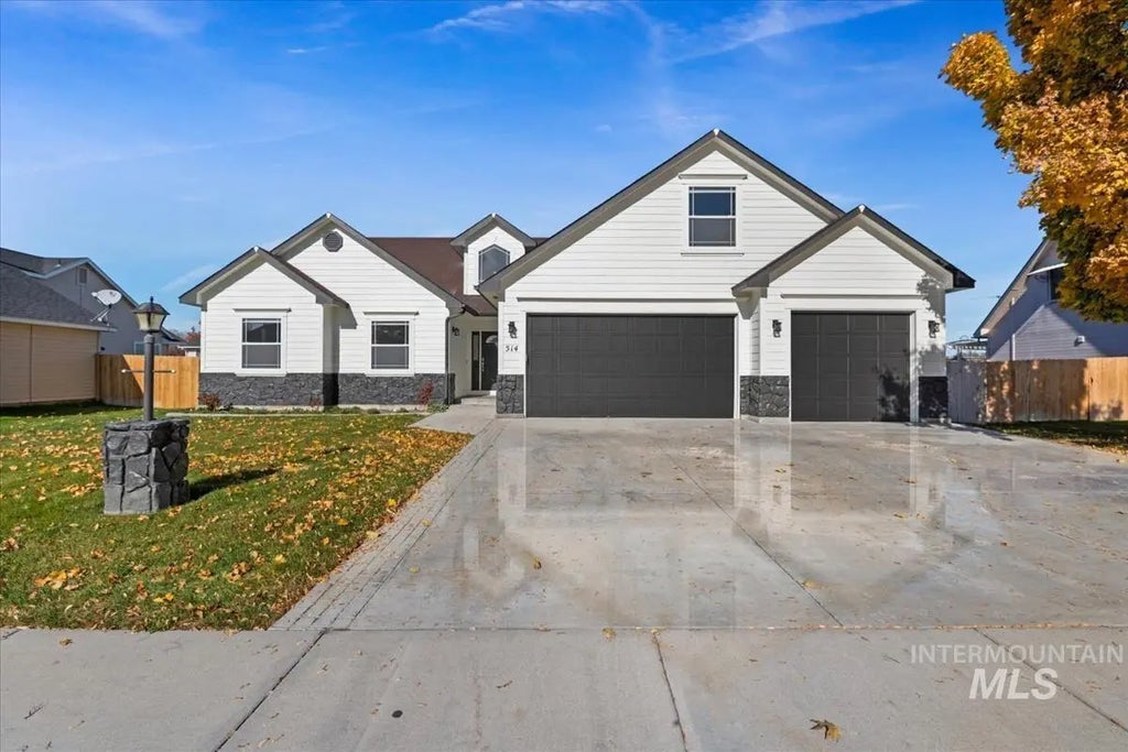 514 Crosspoint Ave, Nampa