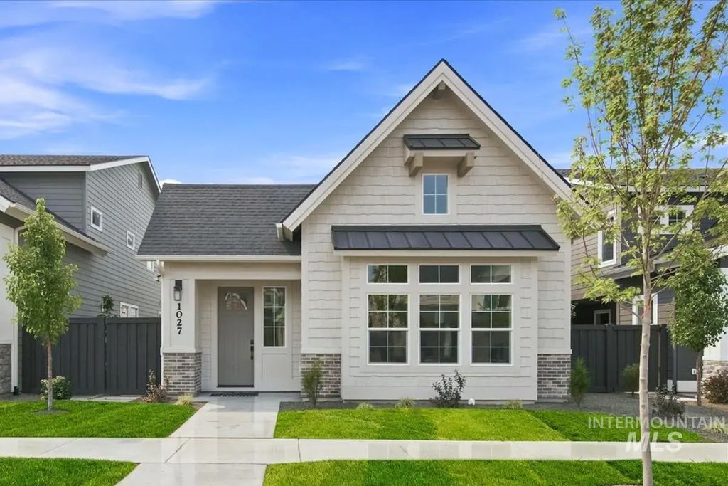 1091 E Escalation St, Meridian