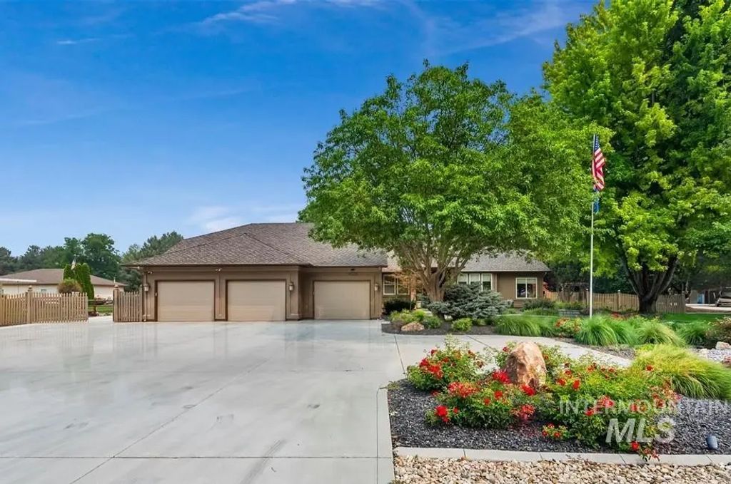 16610 Rose Briar Ln, Nampa