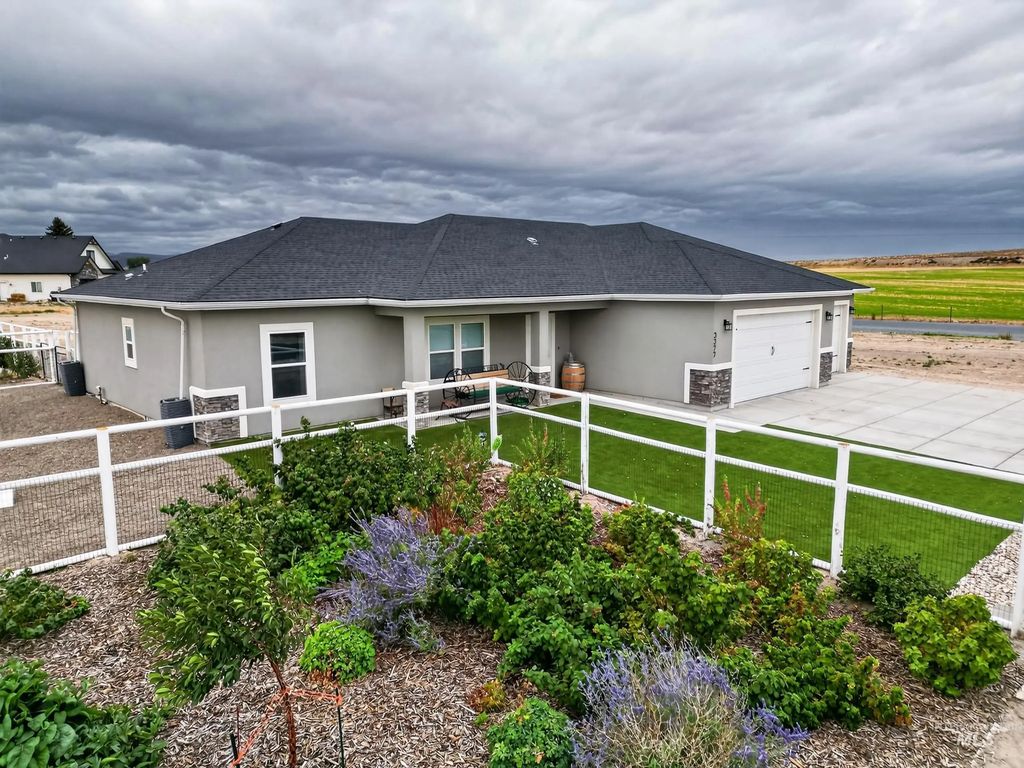 3377 E 3119 N, Kimberly