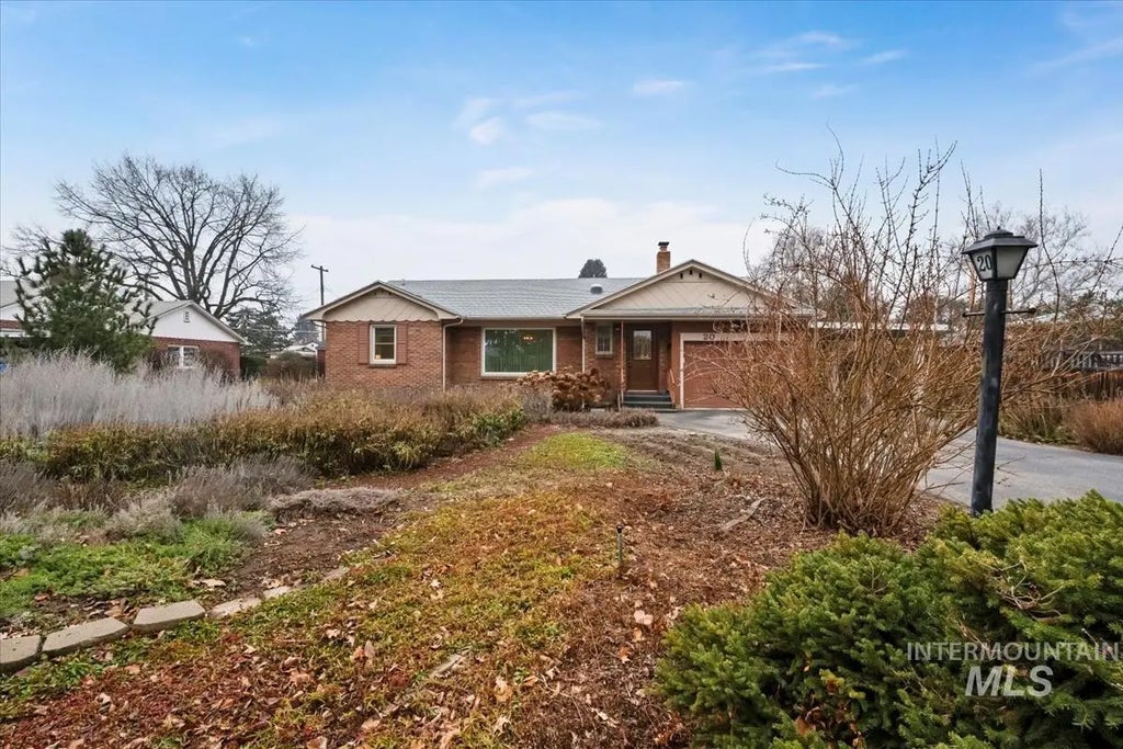 20 S Mesa Vista Dr, Boise