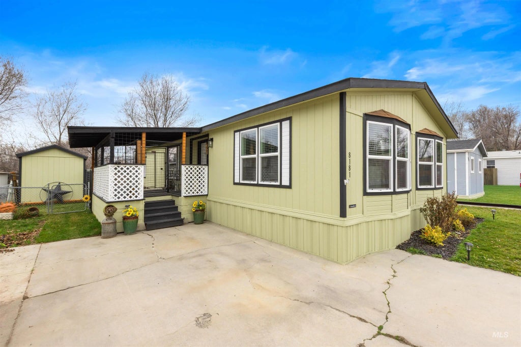8181 N Andy Ln, Boise