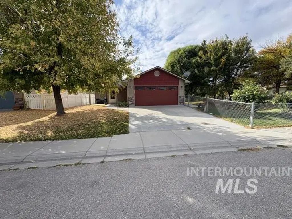 431 W Edwards Ave, Nampa