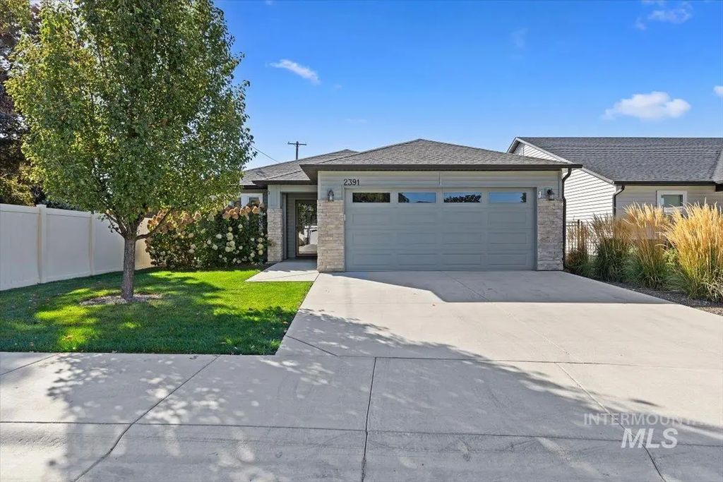 2391 E Kamay Drive, Meridian