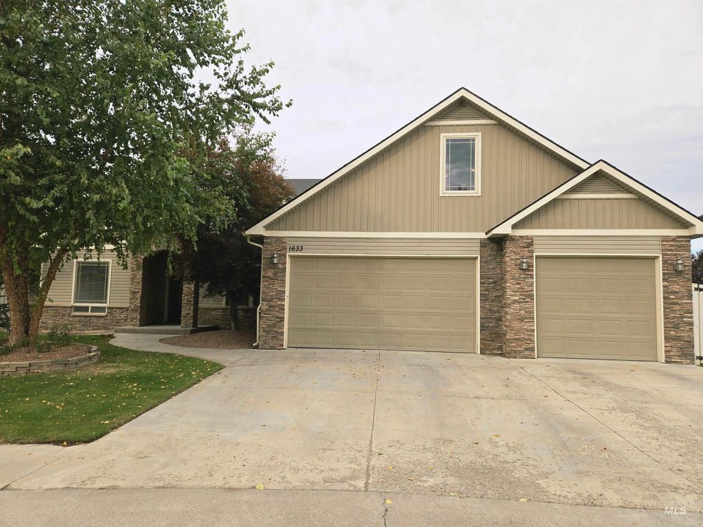 1633 Hickory Ave, Fruitland