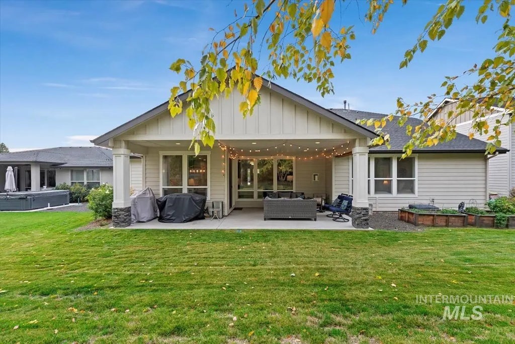 6352 N Sweet Valley Pl, Meridian