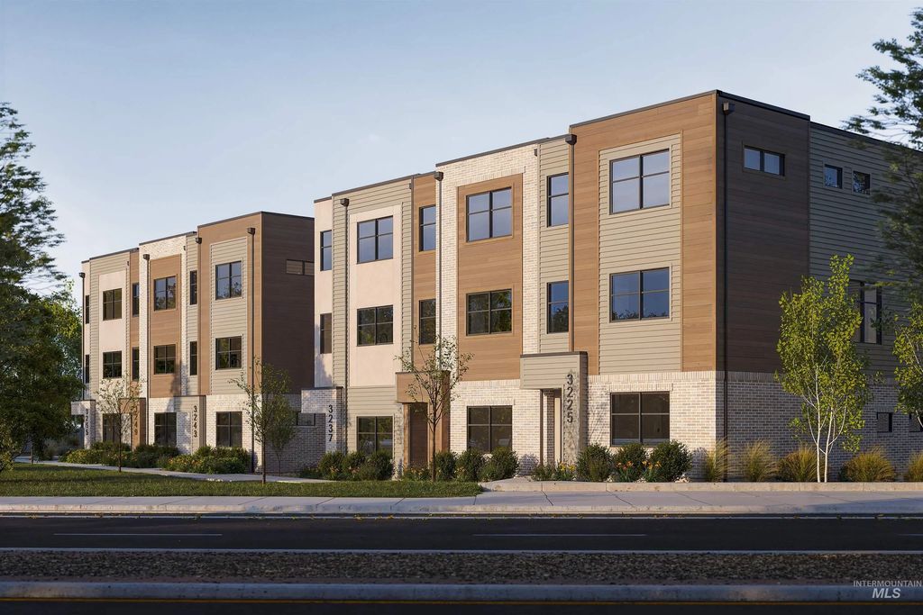 3225 W Moore, Boise