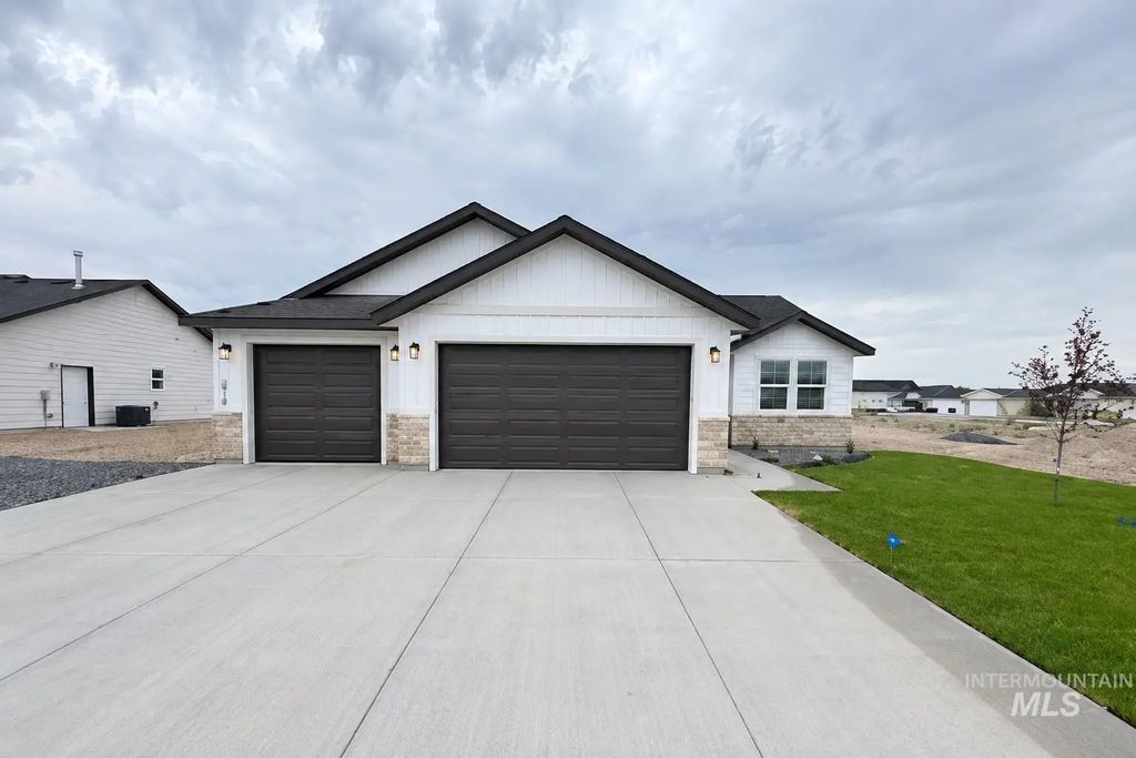 979 Tunnel St, Twin Falls