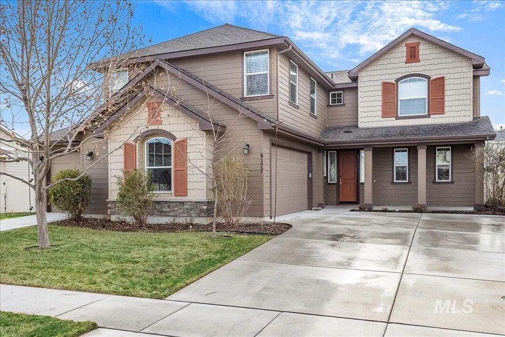 6177 E Canyon Crossing Dr, Nampa