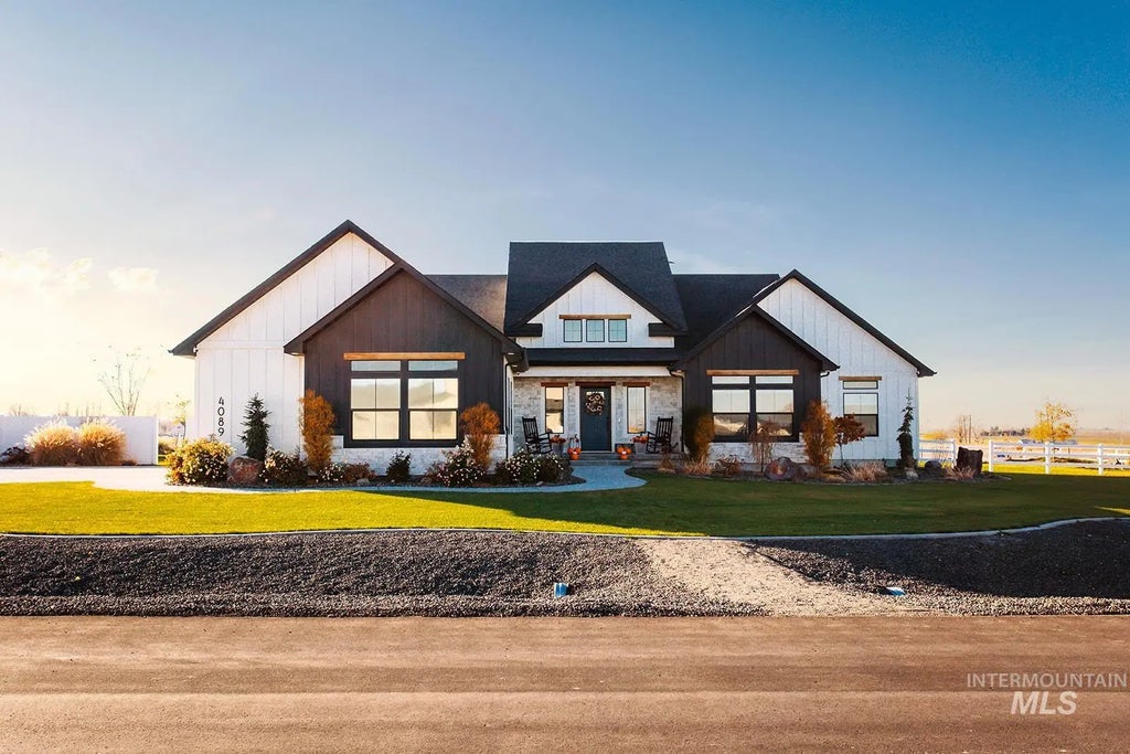 4089 N 2280 E, Filer