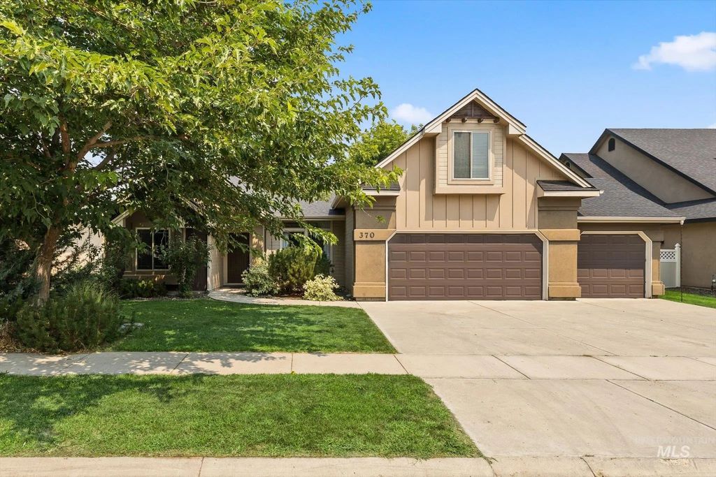 370 S Schober Loop, Nampa