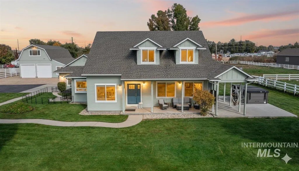 8924 Reflection Ln, Middleton