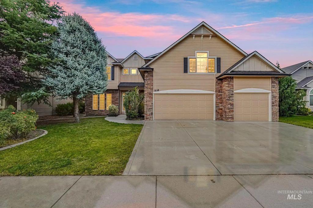 538 E Halpin Dr, Meridian