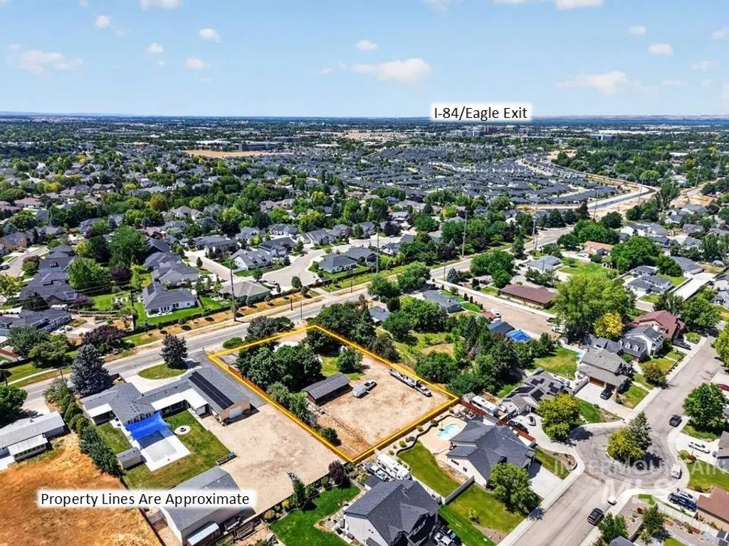 2590 S Cloverdale Rd, Boise