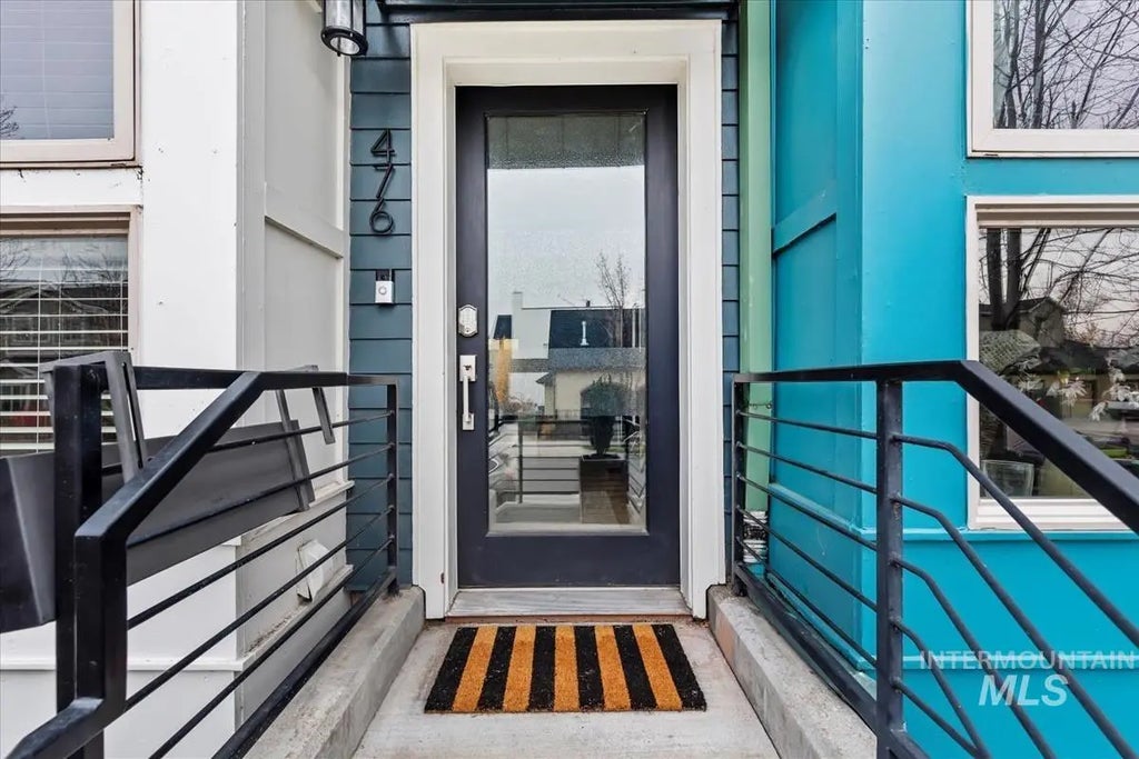 476 E Thurman Mill Street, Garden City