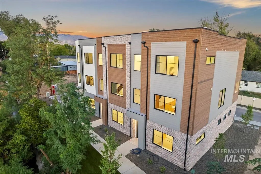 3243 W Moore Street, Boise