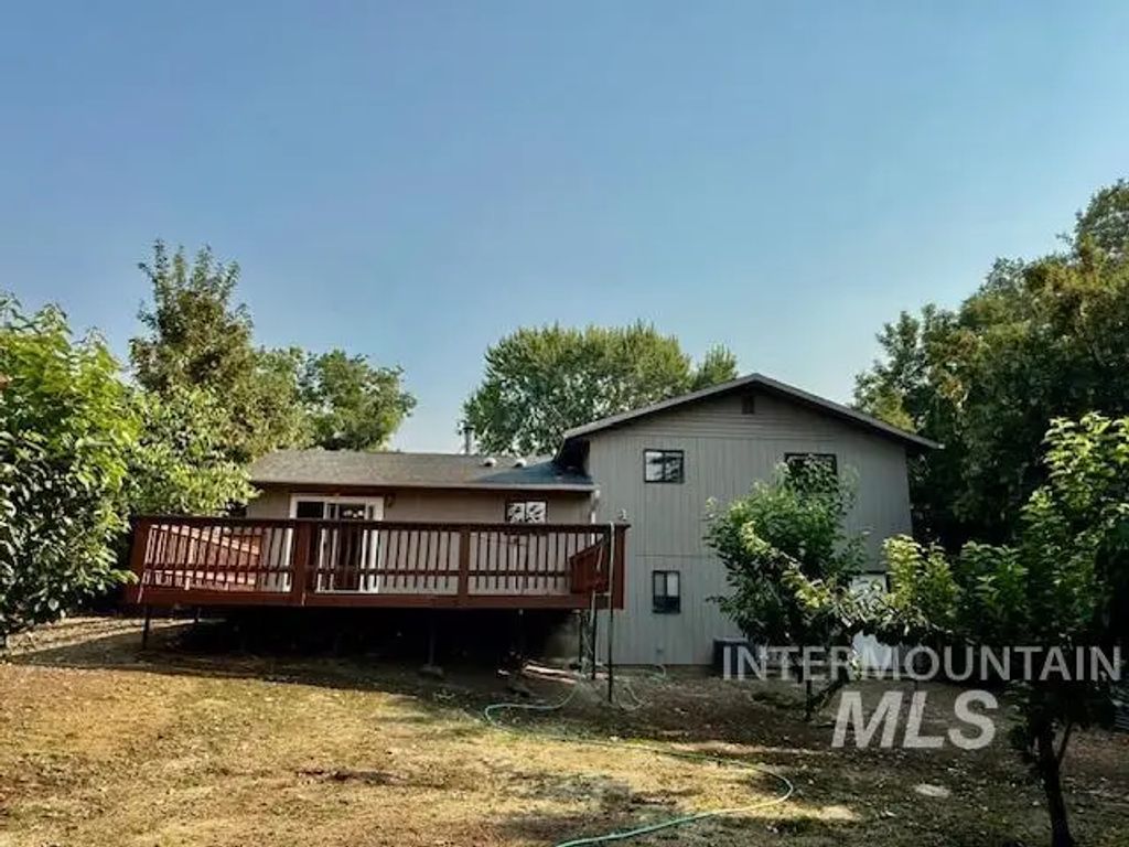 1009 W Hemlock Avenue, Lewiston