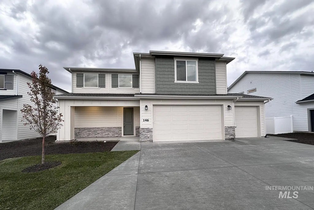 146 W Great Bear St, Kuna