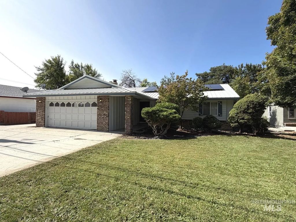 2410 S 10th Ave, Caldwell