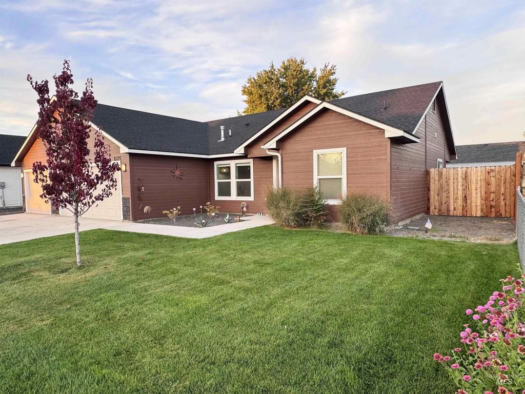 1125 W 10th, Weiser