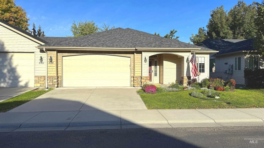 336 S Golden Eagle Lane, Eagle