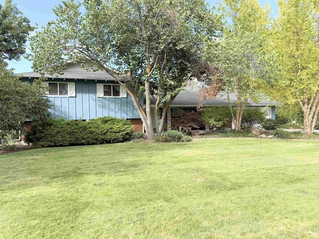 2630 E Franklin, Meridian