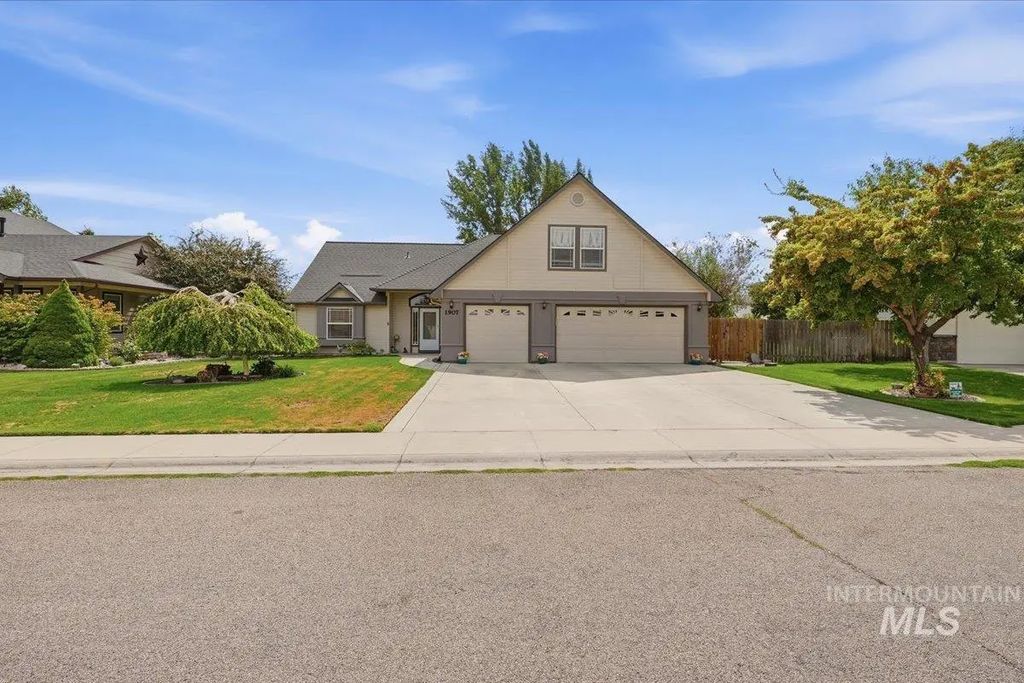 1907 W Summerwind, Nampa