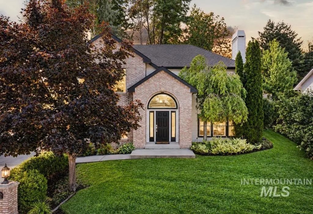 1203 E Hearthstone Dr, Boise