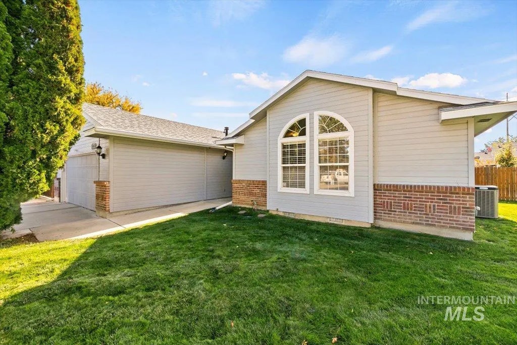 4279 S Falconrest Way, Boise