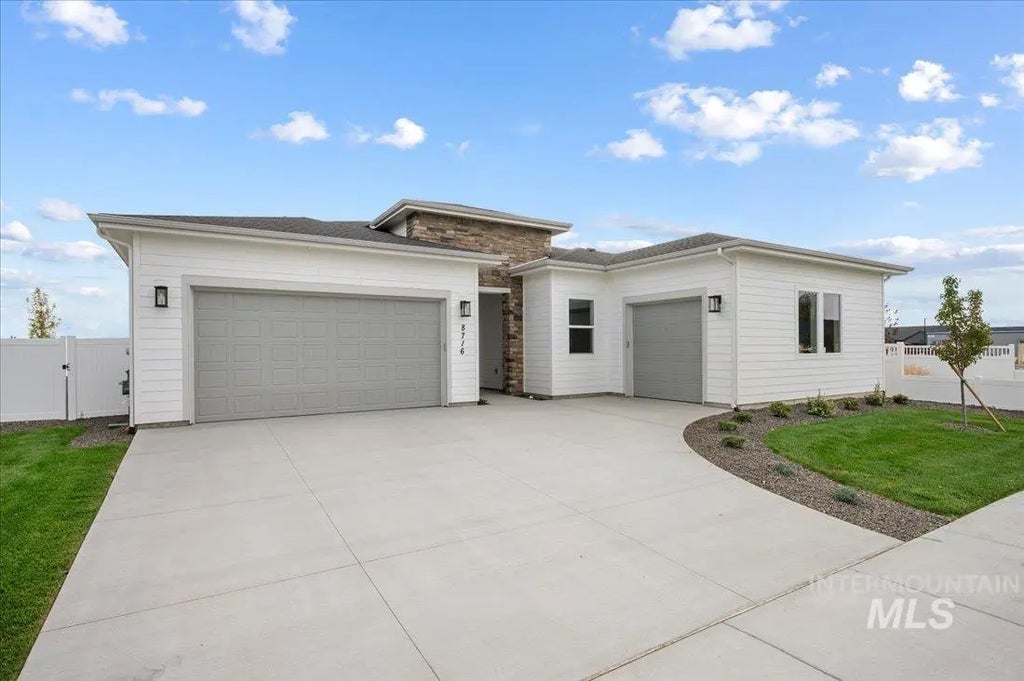 1400 N Leatherwood Ave, Star