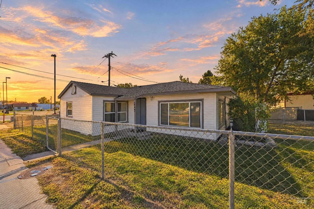 1245 American Legion Blvd, Mountain Home